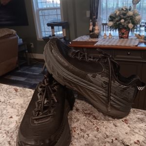 💕FLASH SALE💕HOKA BONDI 5